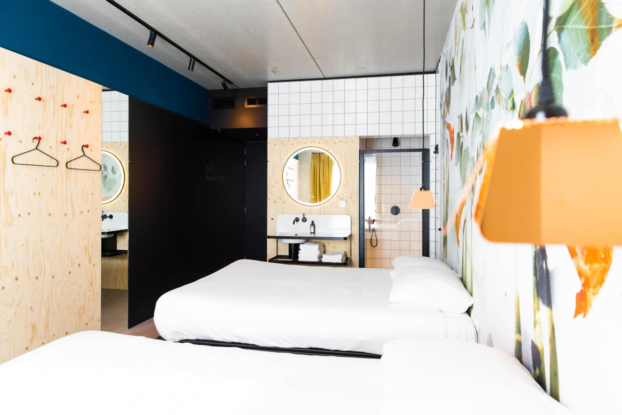 Moloko, Modern Designed Sleep & Shower Hotel In City Center, Digital Key By Sms Enschede Exterior foto