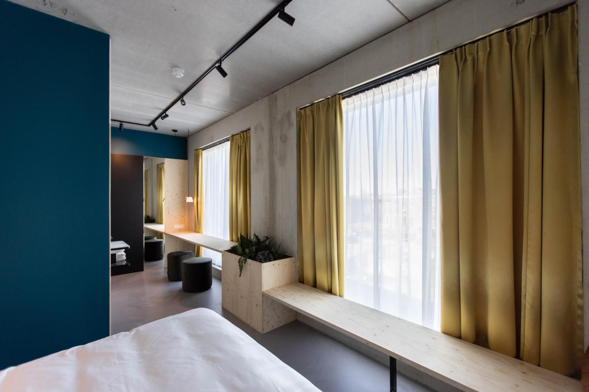 Moloko, Modern Designed Sleep & Shower Hotel In City Center, Digital Key By Sms Enschede Exterior foto